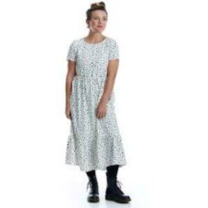 The Florence Breastfeeding Friendly Smock Dress
